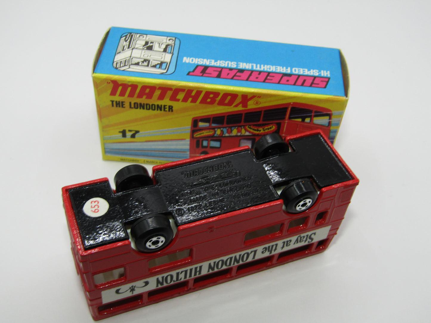 Matchbox Superfast No 17B The Londoner, Stay at the Kensington Hilton, 5 Spoke, Gloss Black Base