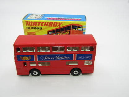 Matchbox Superfast No 17B The Londoner, RED Silver Jubilee, 5 Spoke Wheels, Gloss Black Base