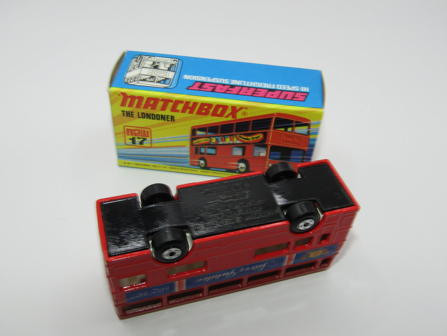 Matchbox Superfast No 17B The Londoner, RED Silver Jubilee, 5 Spoke Wheels, Gloss Black Base