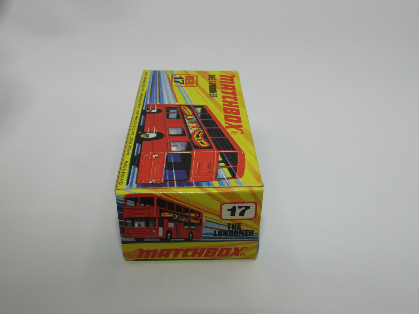 Matchbox Superfast No 17B The Londoner, RED Silver Jubilee, LIGHT YELLOW Interior, Dot Dash Wheels, BLACK PLASTIC BASE
