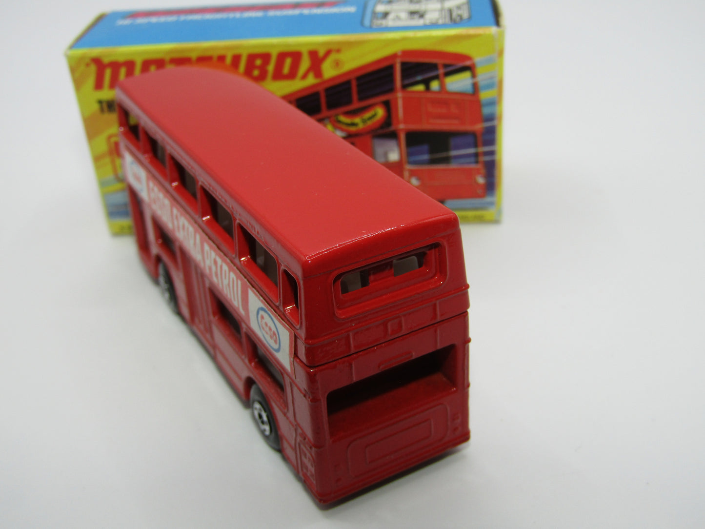 Matchbox Superfast No 17B The Londoner, ESSO EXTRA PETROL, 5 Spoke Wheels, Gloss Black Base