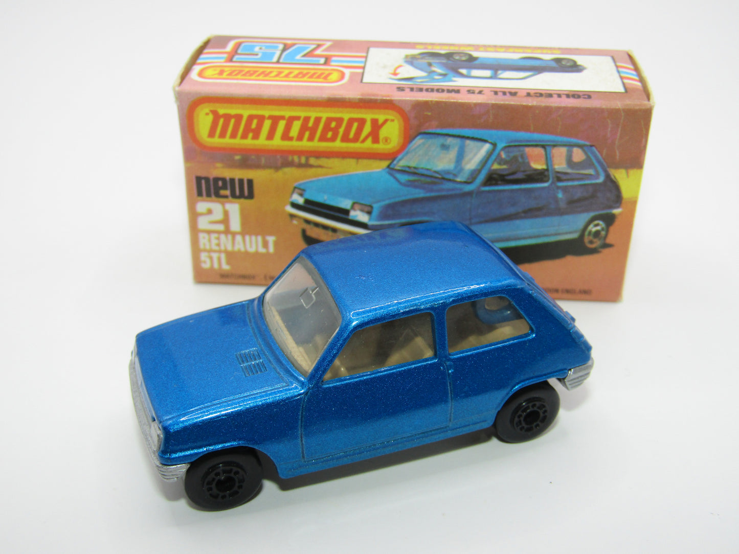 Matchbox Superfast No 21C Renault 5TL Blue BLACK HUBS Silver Base