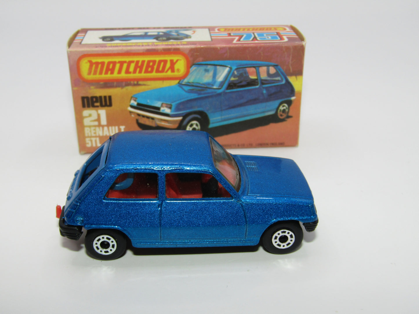 Matchbox Superfast No 21C Renault 5TL Blue RED Interior BLACK Base